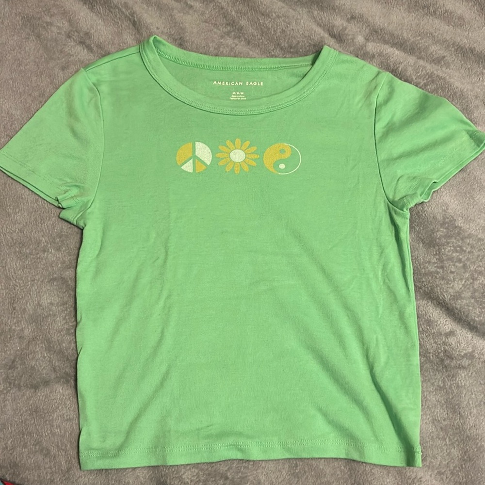 american eagle baby tee